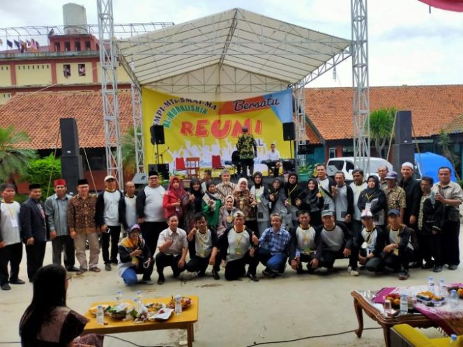 
					Alumni Al-Mukhlishin Berbagi Cerita, Menjalin Ukhuwah