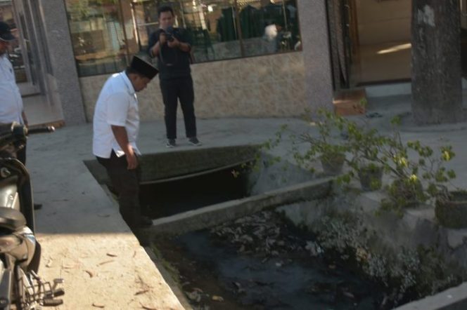 
					Walikota tinjau Jalan Satria, Pasar Baru, Pemkot Tanjungbalai Akan Segera Perbaiki Drainase Penyebab Banjir/Genangan Air