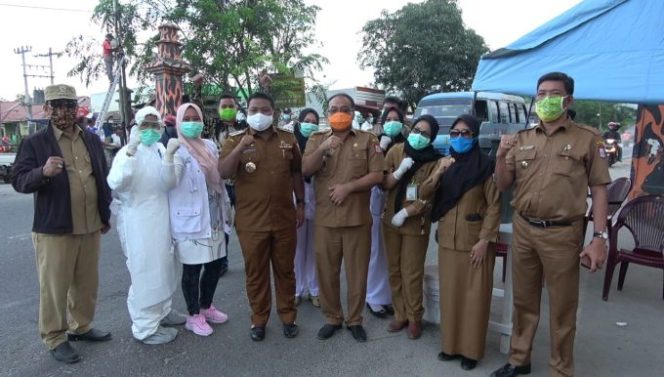 
					Tinjau Empat Posko Pemeriksaan Kesehatan Covid-19, Wali Kota Tanjungbalai : Semua Orang Yang Masuk ke Tanjungbalai Wajib Periksa Kesehatan