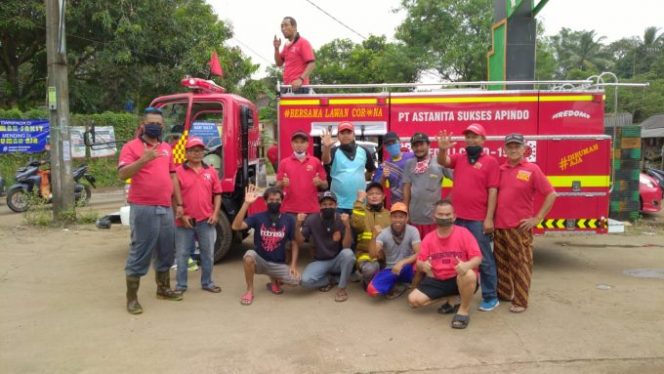 
					Perumahan Villa Cileungsi Asri 1 di Desa Mampir Laksanakan Penyemprotan Disinfektan