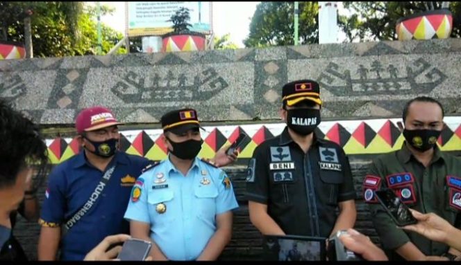 
					Organisasi IWO Bersama Forkopimda Gelar Baksos
