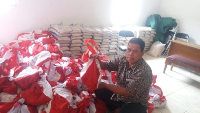 
					Bansos Presiden Dampak Covid 19 Telah Sampai ke Desa Jati Sari