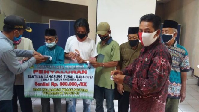 
					Pembagian Bantuan Langsung Tunai Dana Desa Tahap II Desa Pengasinan