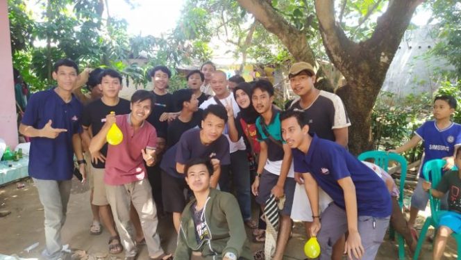
					Ketua Rt07/04 Desa Cipeucang Kec.Cileungsi Meriahkan HUT RI ke 75