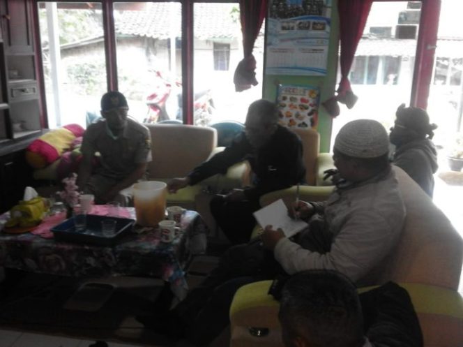 
					Oknum Kadus Desa Karang Anyar Kec. Jampang Kulon Diduga Potong Bantuan BLT