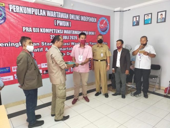 
					Kadiskominfo Acungkan Jempol Atas Kegiatan Pra UKW Yang Digelar PWOIN Kota Depok