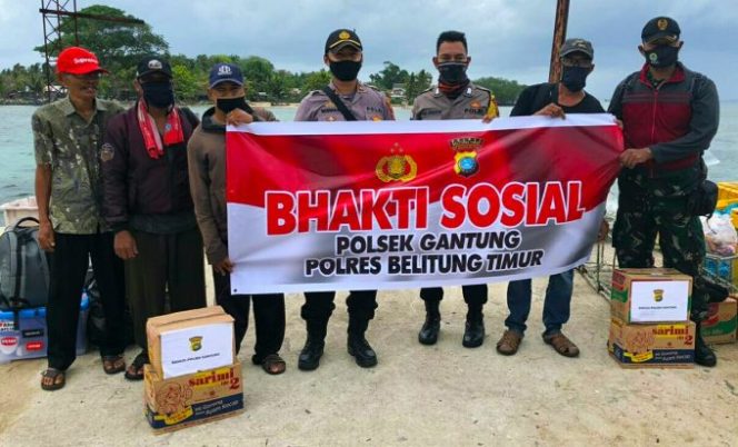 
					Bhakti Sosial Polsek Gantung Bersama Pemdes Selinsing ke Pulau Long Belitung Timur