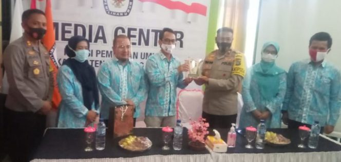 
					Wakapolda Kep. Babel Kunjungi Polres Beltim, KPU Dan Bawaslu, Cek Kesiapan Jelang Pilkada Serentak Kab. Beltim
