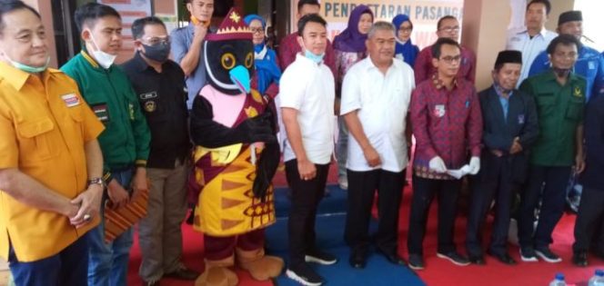 
					Pasangan Calon Bupati dan Wakil Bupati Belitung Timur Daftar di KPU