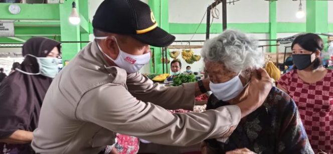 
					Polres Beltim Bersama Sat Pol PP Laksanakan Ops Yustisi