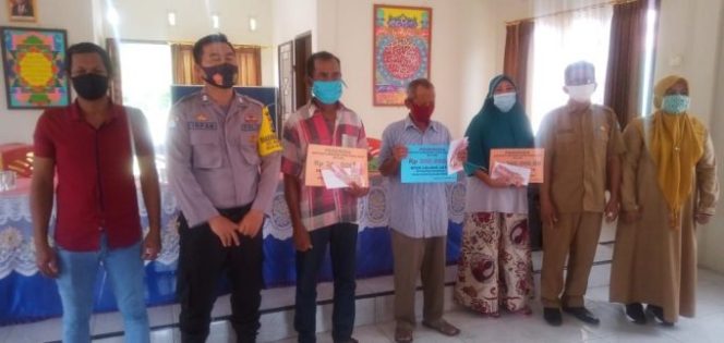 
					Desa Lalang Jaya Belitung Timur Bagikan BLT Tahap IV