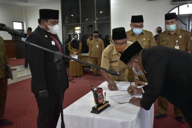 
					Wali Kota Tanjungbalai Lantik Yudhi Gobel Sebagai Dirut PDAM Tirta Kualo 2020-2024