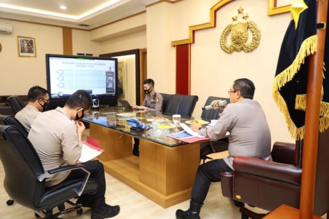 
					Kabaharkam Polri Jadi Narasumber di Workshop Bersertifikat ICRC & HFI tentang Pemulasaran Jenazah COVID-19