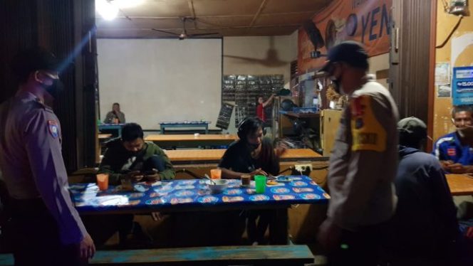 
					Patroli di Warkop Cegah Adanya Kampanye Hitam