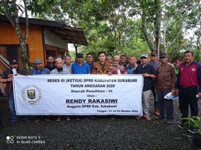 
					Reses Anggota DPRD Kab Sukabumi Tahun 2020 Dari Partai PAN Rendi Rakasiwi Disambut Antusias Tokoh Pajampangan