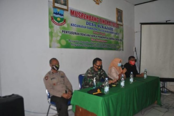 
					Musrenbangdes Tahun Anggaran 2022, Kades Sukajadi Serap Aspirasi Masyarakat