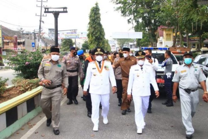 
					Iring-iringan Berjalan dari Gedung DPRD Menuju Rumah Dinas, Wali Kota H.M Syahrial : Ini Adalah Bentuk Apresiasi dan Semoga Menjadi Komitmen Kami Pada Masyarakat