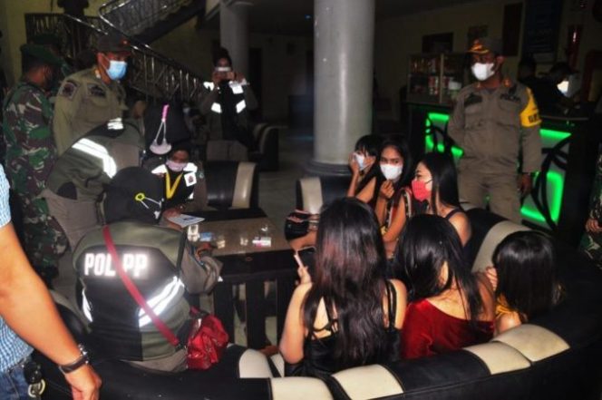 
					Petugas Gabungan Datangi 6 THM dan Cek Perizinan Tempat Game Ketangkasan