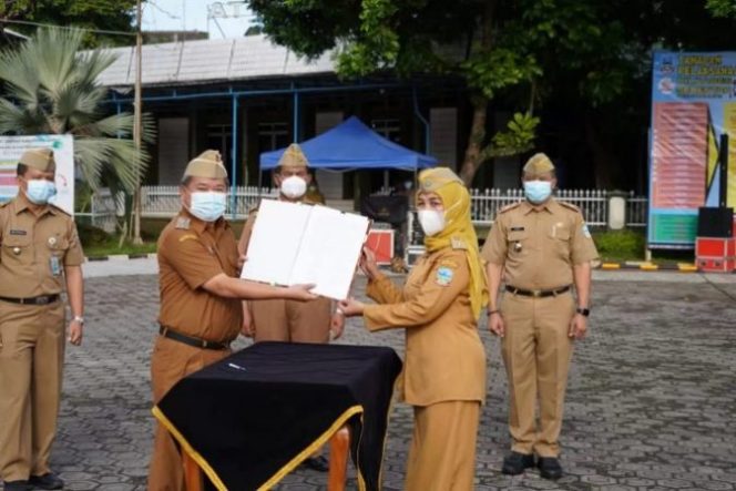 
					Bupati Rudy Gunawan, Lantik 17 Pejabat Struktural di Lingkungan Pemkab Garut