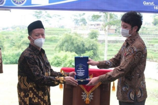 
					Klinik Darul Arqom Terima Hibah Sebesar 520 Juta Lebih Dari Kedubes Jepang di Indonesia