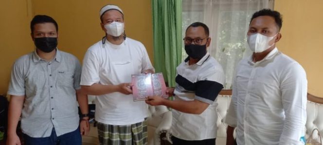 
					Polda Lampung Serahkan Bantuan Mushaf Al- Qur’an di Pondok Pesantren Qurrota A’yun