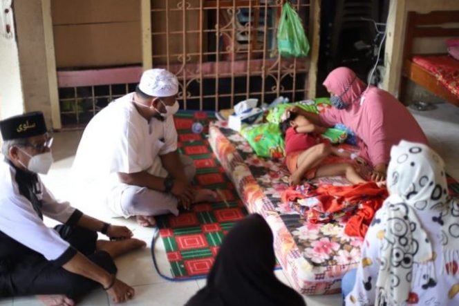 
					Wali Kota Tanjungbalai Jenguk Abimanyu Anak Penderita Kanker Mata