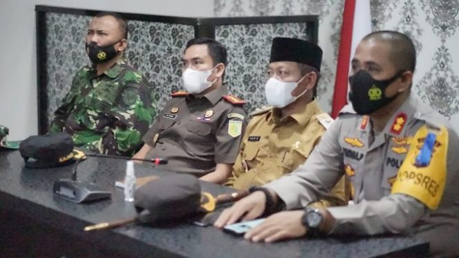 
					Wakil Wali Kota dan Forkopimda Tanjungbalai Ikuti Rakor Virtual Penegakan Prokes dan Penanganan Covid-19 Bersama Sejumlah Menteri