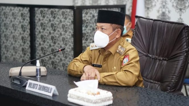 
					Plt Wali Kota Tanjungbalai Ikuti Rakor Virtual Penanganan Covid-19 di Sumut Bersama Gubsu