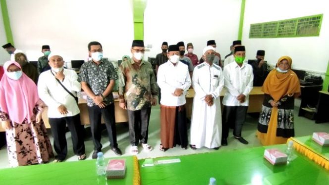 
					Plt Wali Kota Tanjungbalai Buka Training Center Calon Peserta MTQ Yang Akan Mengikuti STQH XVII Tingkat Provsu Tahun 2021