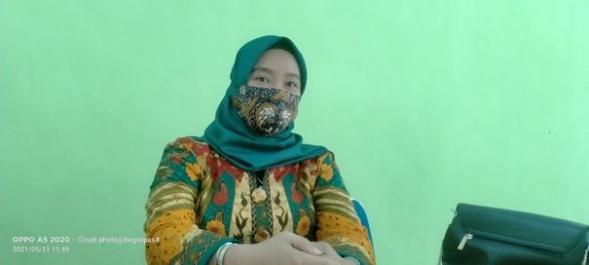 
					Ciptakan Sinergitas, Ketua TP-PKK Desa Tonjong Adakan Pertemuan Dengan Para Kader