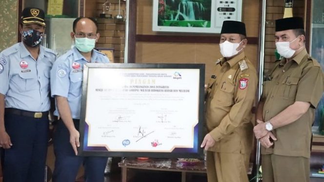 
					Plt Wali Kota Tanjungbalai : Pemkot Tanjungbalai Dukung Pencanangan Zona Integritas Menuju WBK dan WBBM Kantor BKIPM Tanjungbalai – Asahan