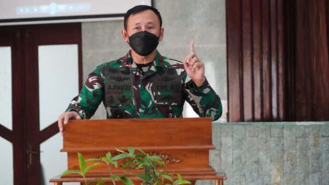 
					Danrem 061/Sk Bangun SDM Para Babinsa Melalui Pendayagunaan Koramil Model