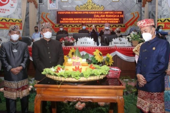 
					Tepat Hari Ini Pemkab Lampura Genap Berusia 75 Tahun, Pandemi Covid-19 Berikan Pelajaran Berharga Bagi Daerah Yang Memiliki Semboyan “Ragem Tunas Lampung”