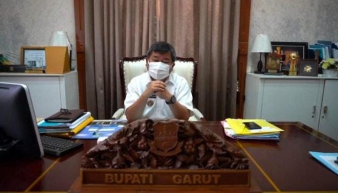 
					Bupati Garut Terbitkan Surat Instruksi WFH 100 % di Lingkungan Pemkab Garut
