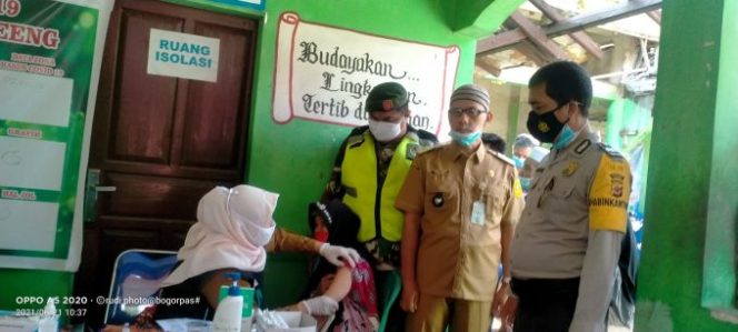 
					Pemdes Karihkil Kecamatan Ciseeng Targetkan 200 Vaksinansi