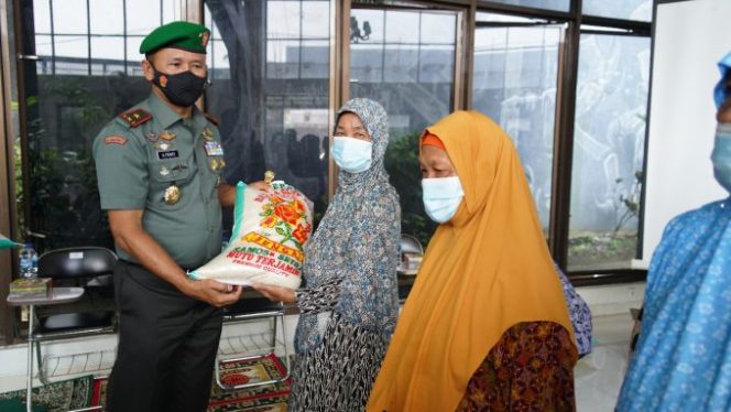 
					Peduli Kasih Danrem 061/Sk Untuk Anak Koban HIV, Autis dan Yatim Piatu