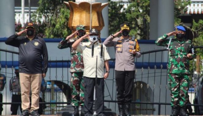 
					Pemkab Garut Laksanakan Gelar Apel Pasukan Persiapan PPKM Mikro Darurat