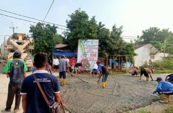 
					Duit Samisade Desa Pasir Angin Pakai Bangun Jalan 1.000 Meter