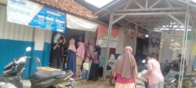 
					Sebanyak 230 KPM Desa Kuripan Terima Bantuan BPNT Tahun 2021