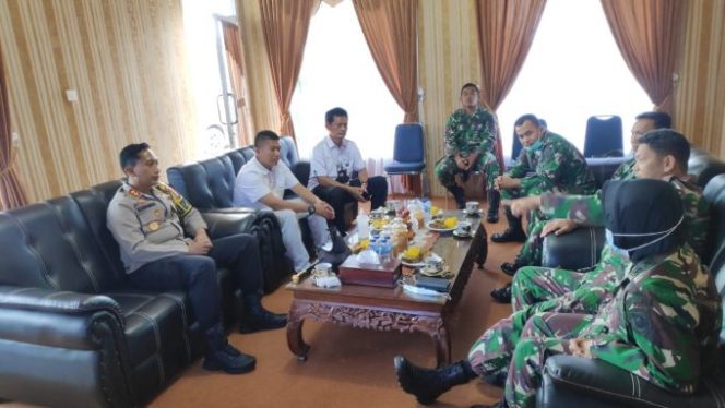 
					Kapolres Lampung Utara kunjungi Markas Kimal (TNI.AL) Lampung Utara