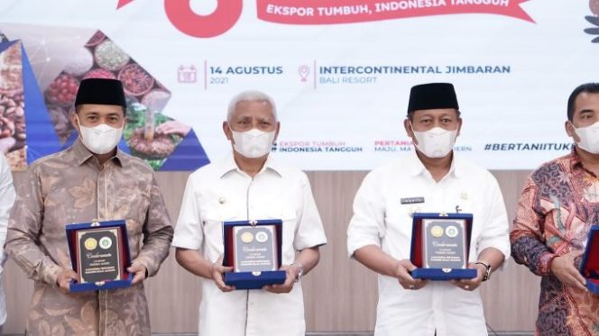 Plt Wali Kota Tanjungbalai Hadiri Pelepasan Merdeka Ekspor dari Pelabuhan Kuala Tanjung