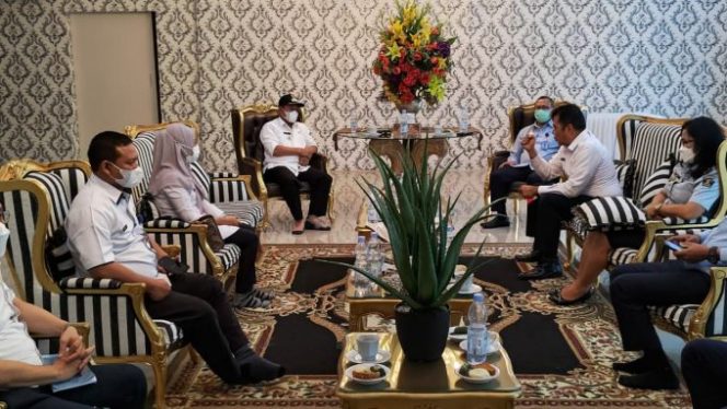 
					Plt Wali Kota Tanjungbalai Terima Kunjungan Pejabat Kanwil Kemenkumham Provsu
