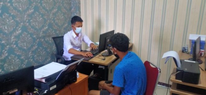 
					Pelaku Penyalahgunaan Narkotika Diringkus Satnarkoba Polres Pandeglang di Depan Water Boom