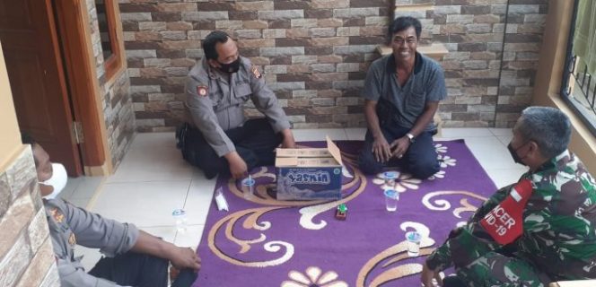
					Koramil 2116/Leuwiliang Lakukan Pendekatan Humanis Terhadap Resepsi Pernikahan dan Komunitas Motor