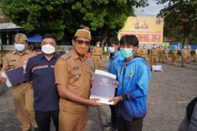 
					Bupati Garut Lepas Atlet dan Tim Official Untuk Kompetisi PON XX Papua 2021