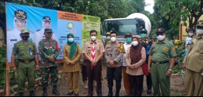 
					Pemdes Cipenjo Kec. Cileungsi Lounching Program Samisade Tahap Dua