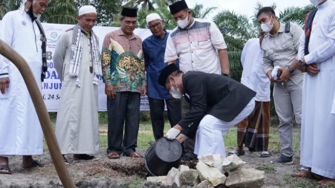 
					Plt Wali Kota Tanjungbalai Lakukan Peletakan Batu Pertama Pembangunan Pondok Pesantren Tahfiz Darul Husna