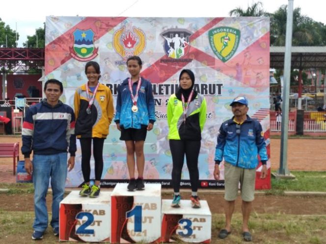 
					Rahmah Fadlilah Raih Juara 1 Cabor Atletik Lompat Jauh 200 Meter Putri Porkab Garut 2021