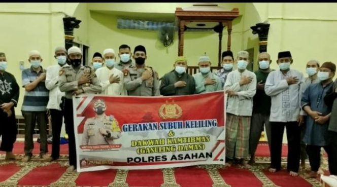
					Polisi Rindu Masyarakat Personil Polres Asahan Gasuling Damas di Masjid AR-Rasyidin