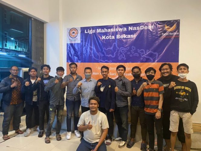 
					Aji Ali Sabana Ketua DPD Partai Nasdem Kota Bekasi Gandeng Generasi Milenial Melalui Liga Mahasiswa